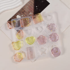 Alternative view of 12 in 1 Pendant + Mini Jewellery Mold