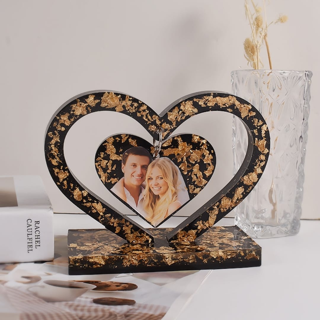 Center Hanging Heart Photo Frame Mold - Image 2