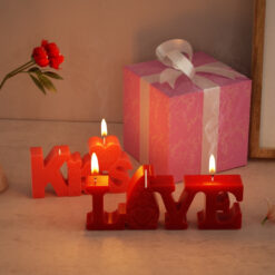 Alternative view of Love Mold