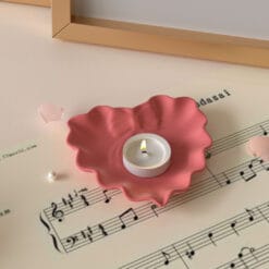 Alternative view of Heart Shaped Tray Mold with waves and bow