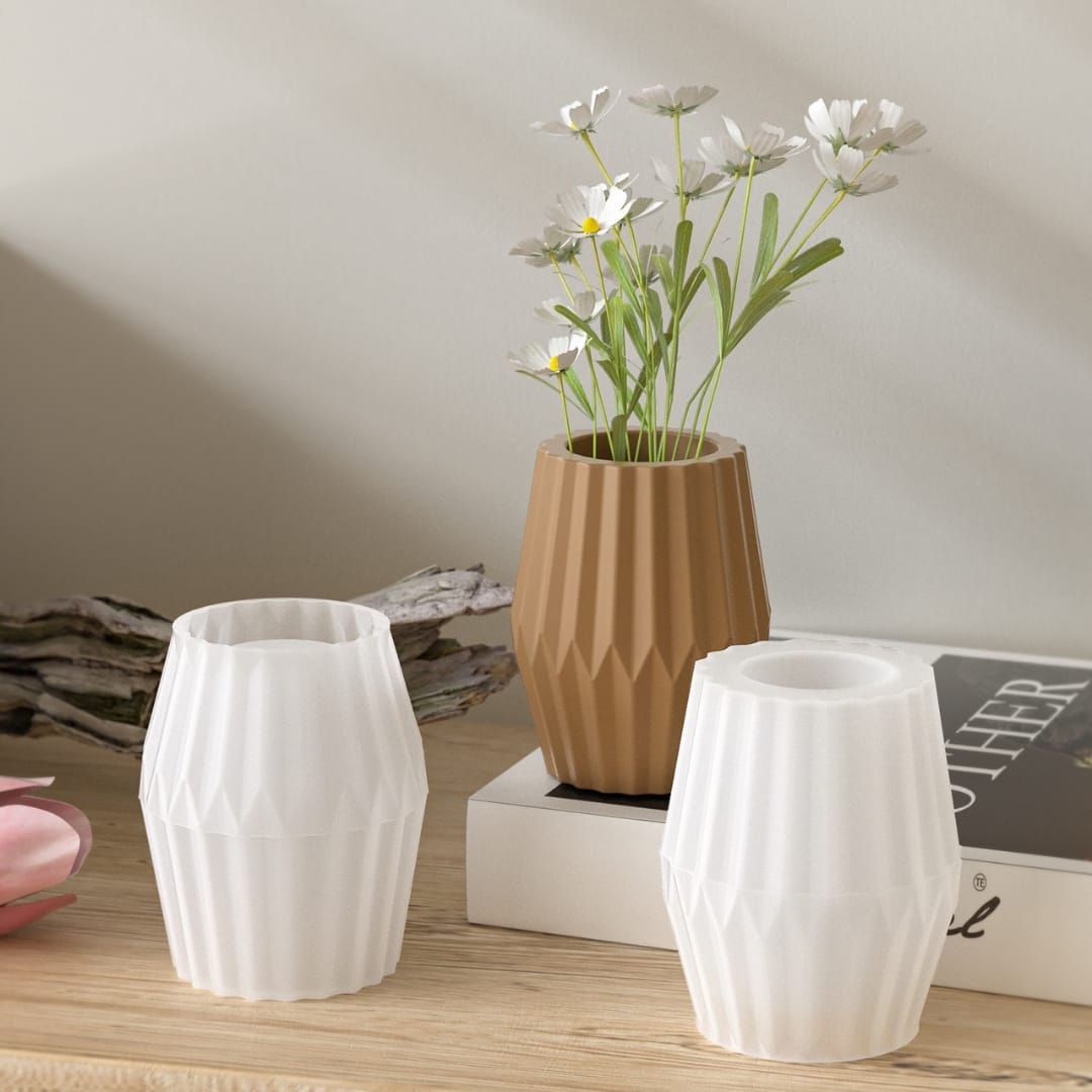 Striped Origami Vase Mold - Image 2