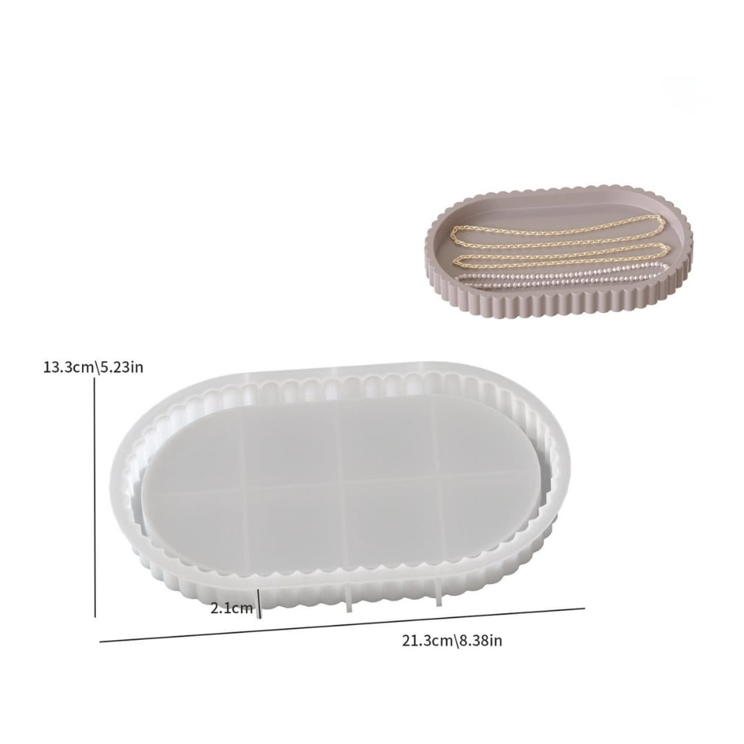 Striped-Edge Oval Tray Mold